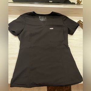 Women’s Figs scrub top